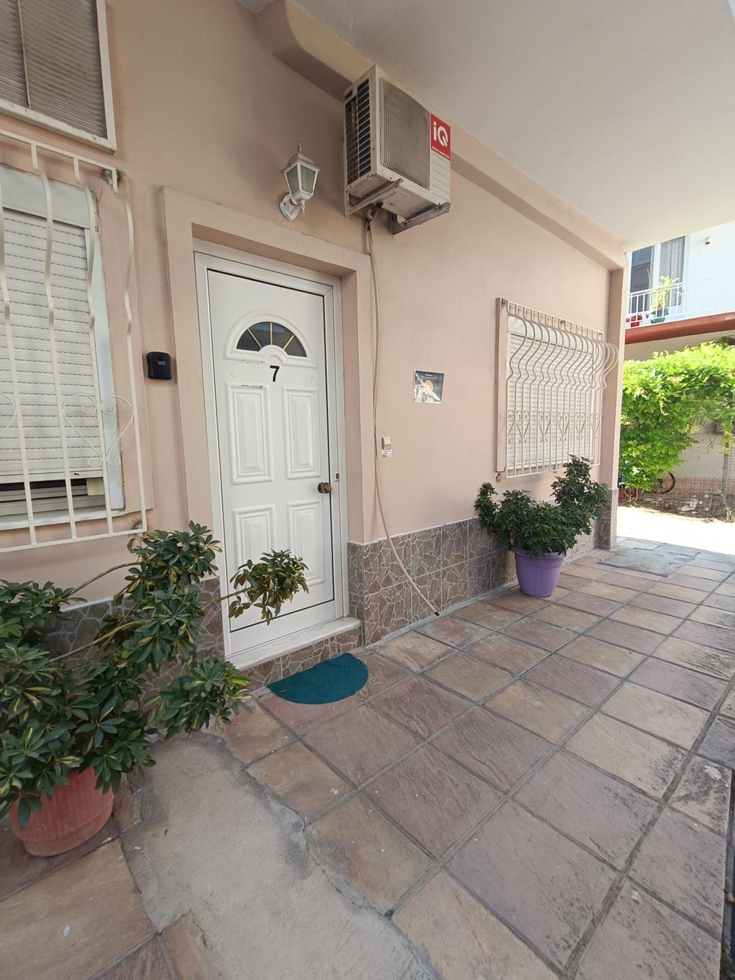 Cozy Apartment In The Center Of Aighion Achaia - Ground Floor - Ισόγειο Στουντιο Aegium Buitenkant foto